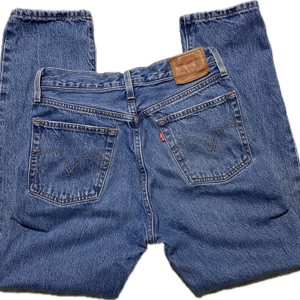 Levi's Men’s Blue Relaxed Fit Denim Jeans